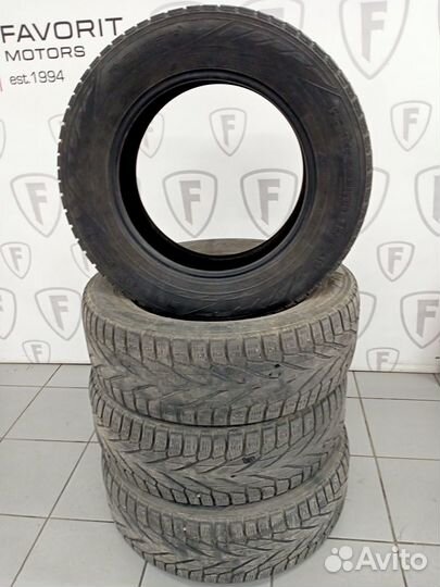 Nokian Tyres Hakkapeliitta 5 215/65 R16 102R