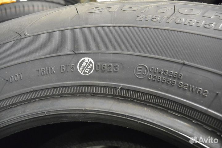 iLink L-Max9 215/70 R15C 104R