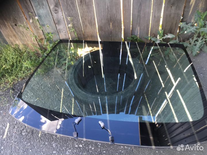 Лобовое стекло