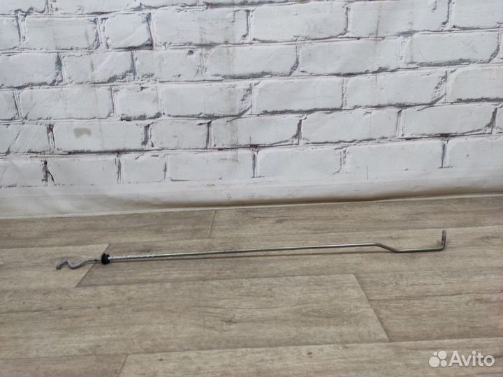 Держатель (упор) капота 2115