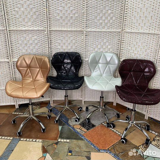 Шикарный стул и для салона и в дом