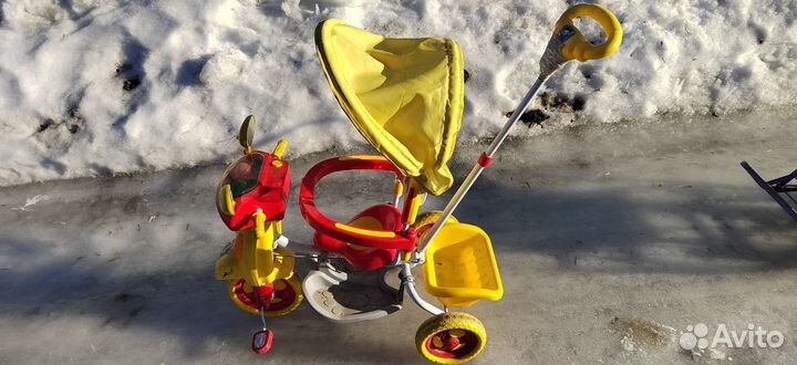 Трехколесный велосипед-коляска