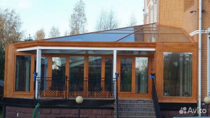 Безрамное остекление веранд беседок и террас