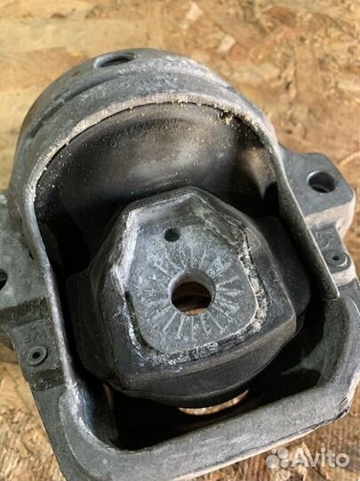 Подушка двигателя левая Audi A4 B8 2.0 CDN