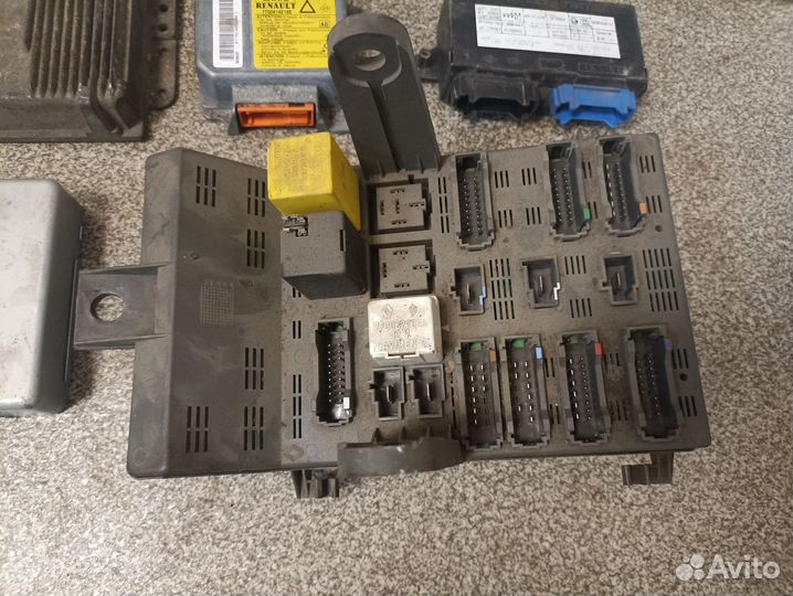 Блок электронный для Renault Laguna 1