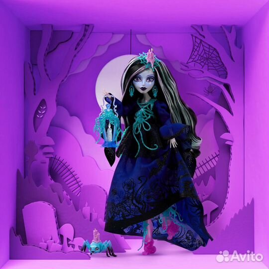 Monster High Designer Series Lenore Loomington