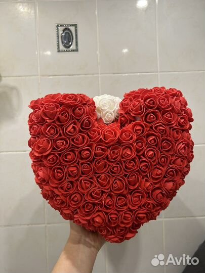 Игрушка мишка из роз