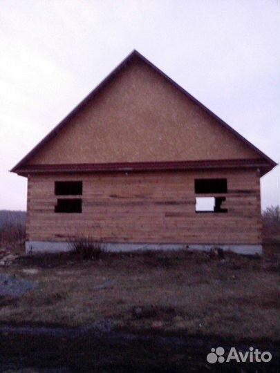 Сруб дома из бруса