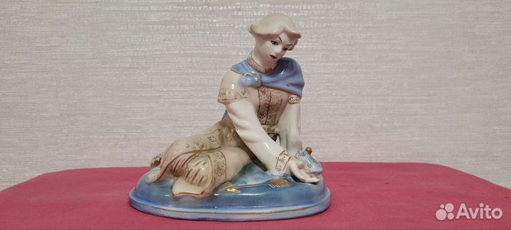 Фарфоровые статуэтки СССР Гжель