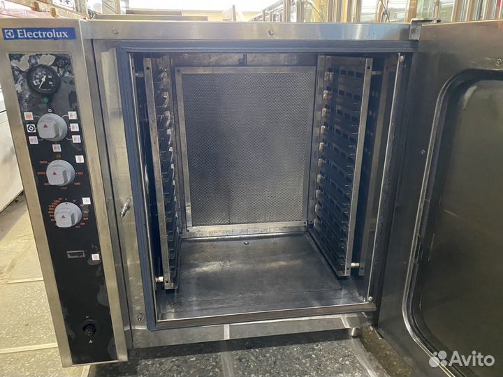 Пароконвектомат газовый