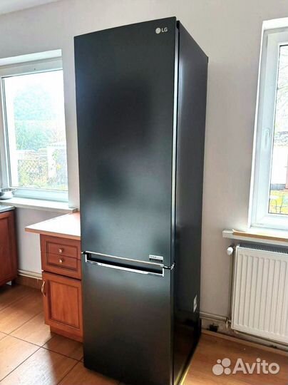 Холодильник LG GBB92mcbap