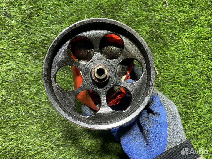 Насос гидроусилителя Renault Duster с дефектом