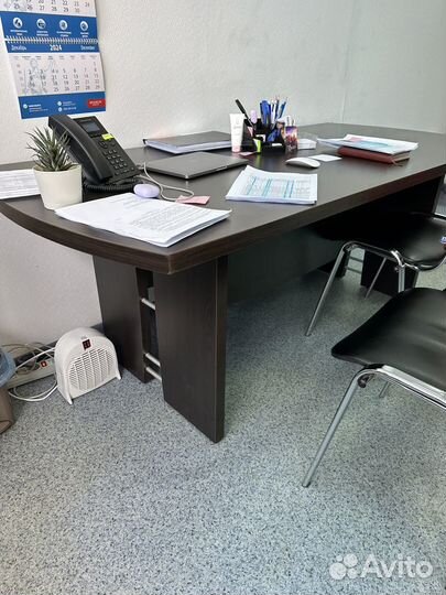 Стол в переговорную