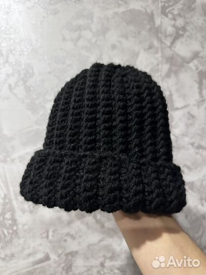 Шапка вязаная ручной работы