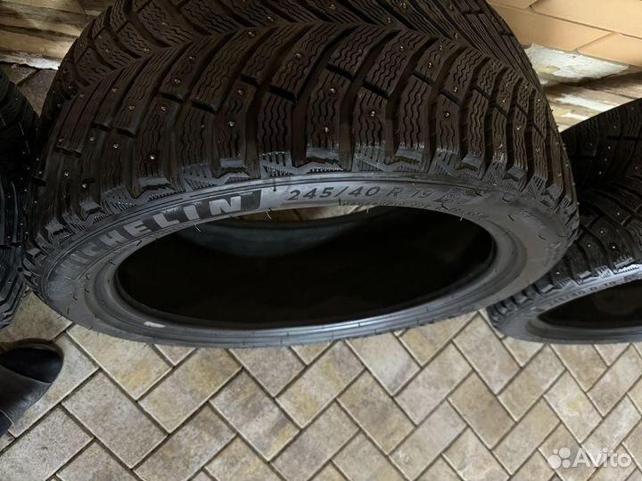 Michelin X-Ice 245/40 R19 и 265/35 R19 98H