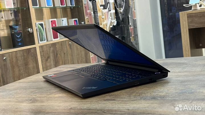 Ноутбук Lenovo ThinkPad E15