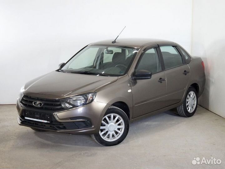 LADA Granta 1.6 МТ, 2018, 100 000 км