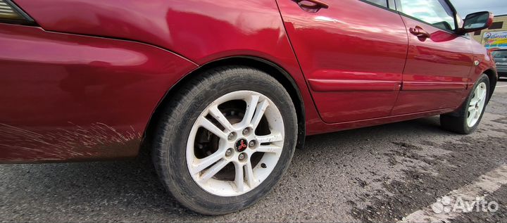 Mitsubishi Lancer 2.0 МТ, 2005, 200 000 км