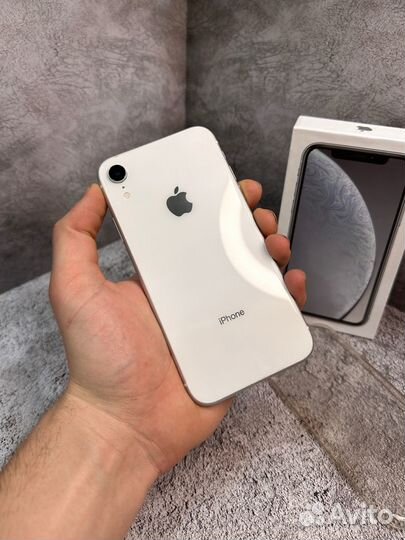 iPhone Xr, 64 ГБ