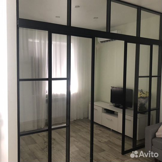 Алюминиевые межкомнатные раздвижные двери