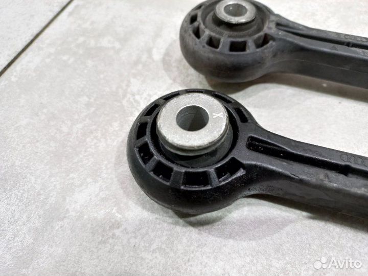 Стойки стабилизатора передние Audi A5 8T CDN 2010