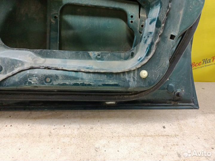 Дверь боковая передняя правая Mitsubishi Galant De