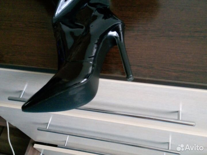 Ботфорты лаковые 37