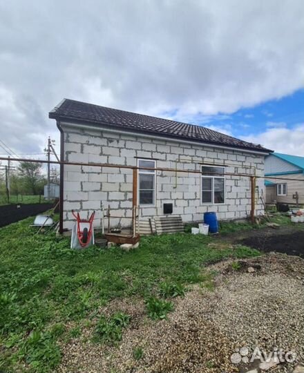 Бригада строителей