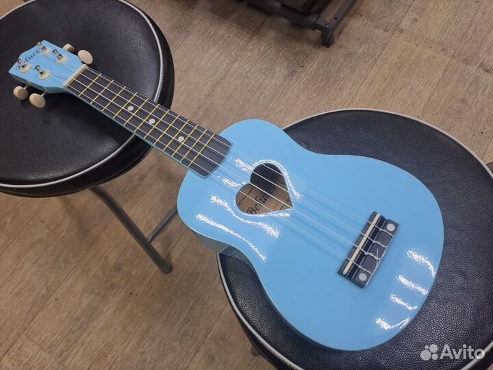 Укулеле небесная с сердечком