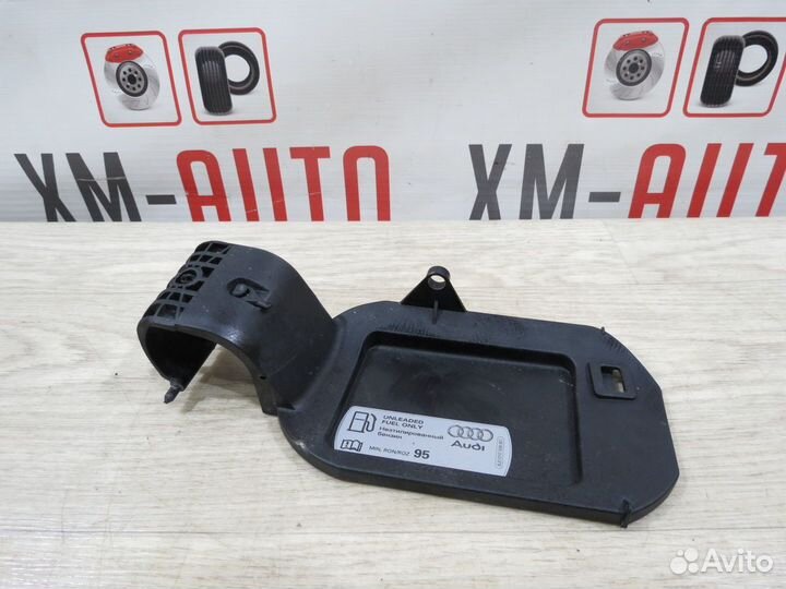 Лючок бензобака Audi Q3