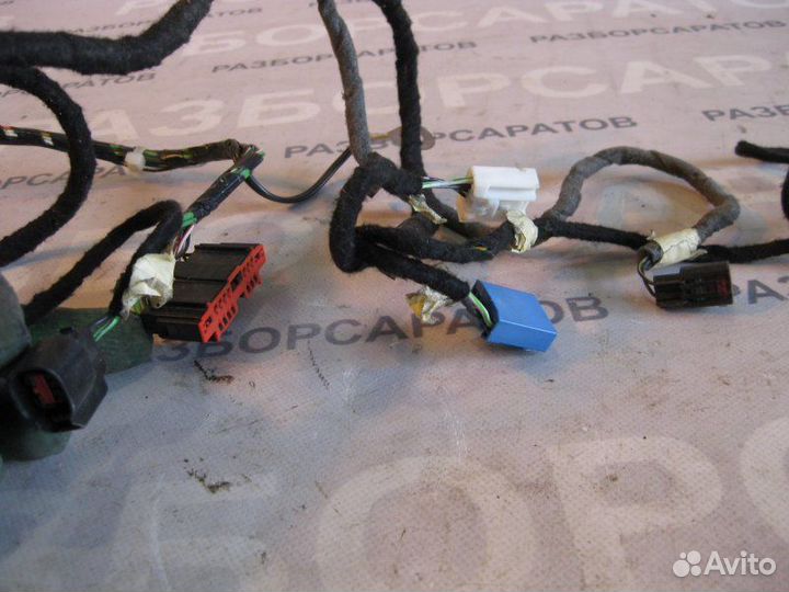 Проводка (коса) двери багажного отделения Ford