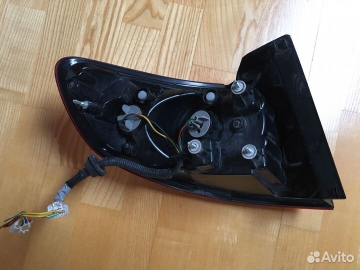 Фонарь задний правый в крыло Hyundai Santa Fe 2
