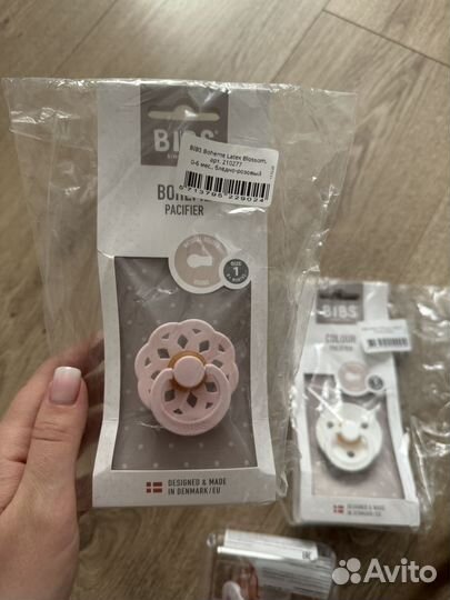 Пустышки 0-6 мес bibs и dr.brown's