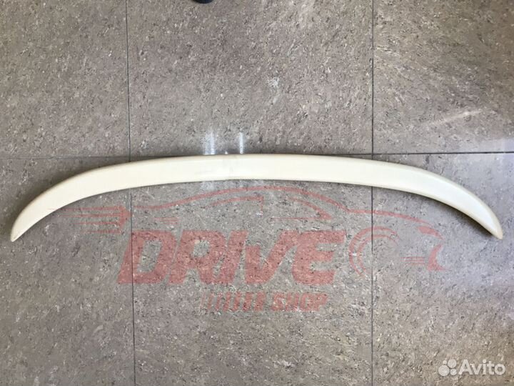 Спойлер на крышку багажника (lip) Toyota Camry V40