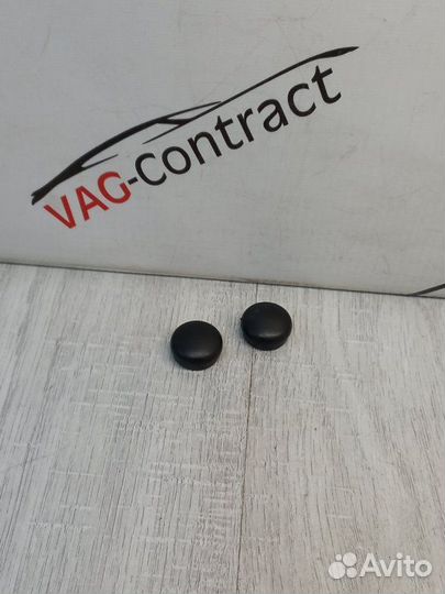 Крышка поводка стеклоочистителя Skoda Octavia A5