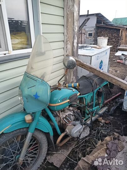 Продам мотоцикл Урал