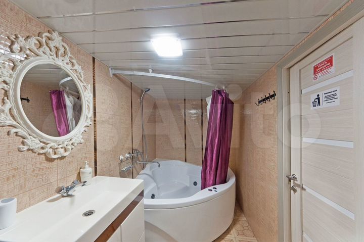 Комната 30 м² в > 9-к., 2/6 эт.