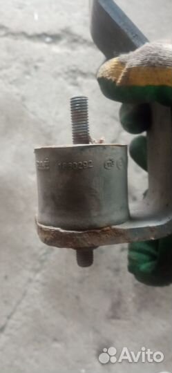 Кронштейн (крепление) радиатора DAF XF 105 2008