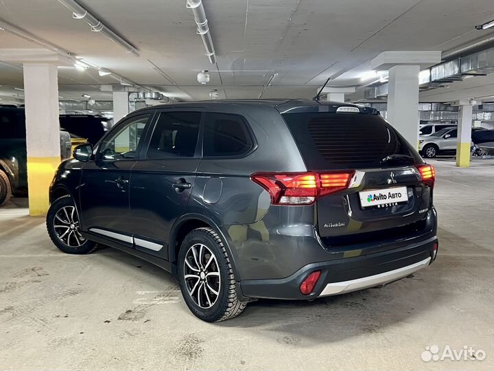 Mitsubishi Outlander 2.0 CVT, 2015, 135 000 км