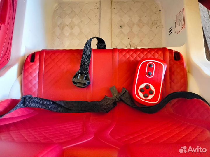 Детский электромобиль