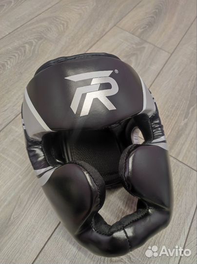 Боксерский шлем