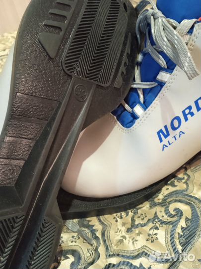 Лыжные ботинки детские 32