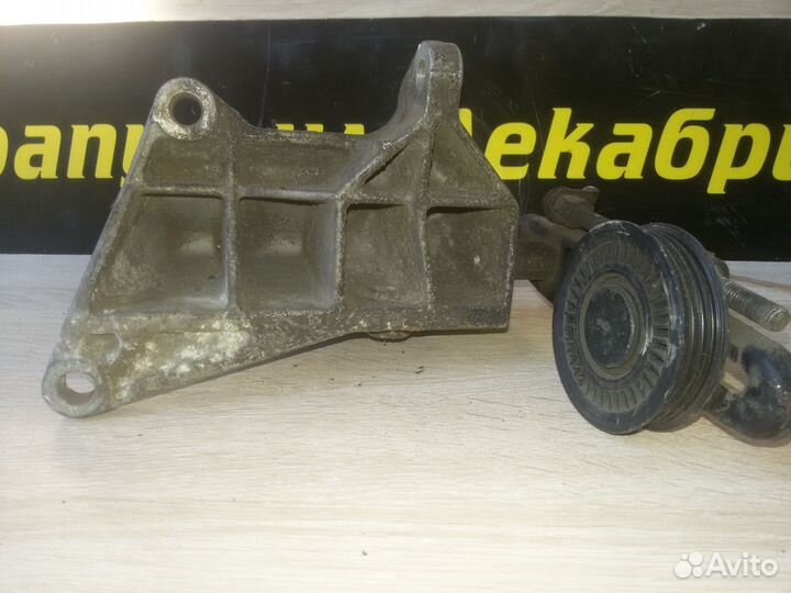 Кронштейн кондиционера Subaru Legacy Outback B13