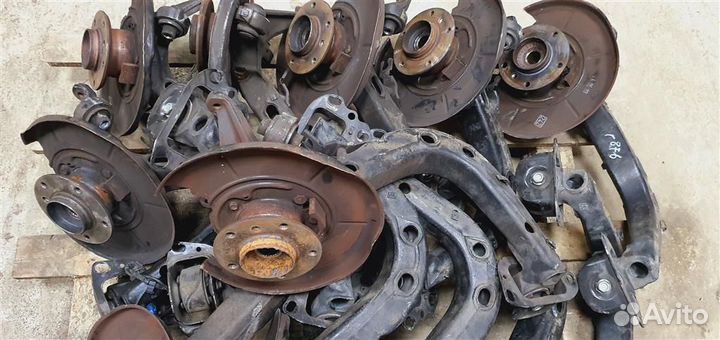 Рычаг задний продольный левый, правый BMW E46