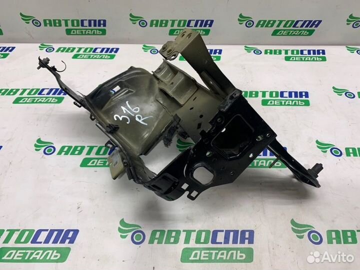 Лонжерон кузова передний правый Peugeot 208