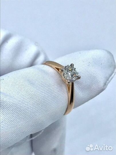 Золотое кольцо с камнем 16р