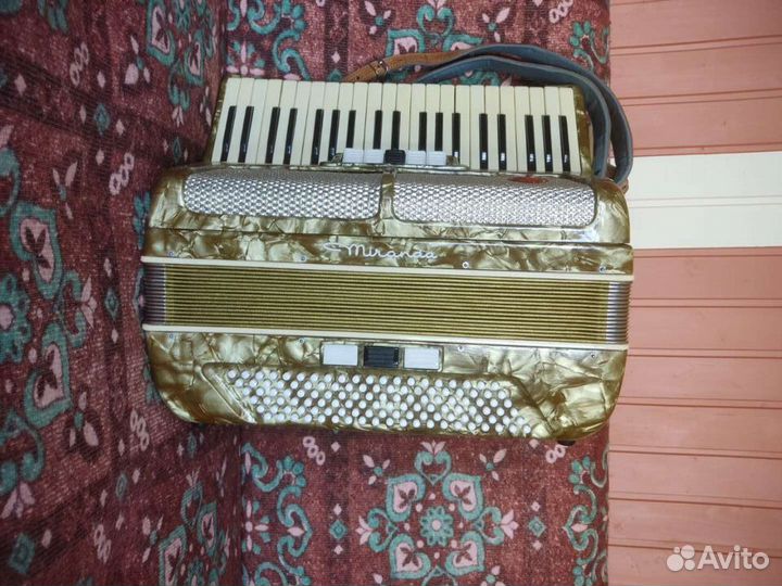 Аккордеон мастеровой-немецкий Miranda (ретро)