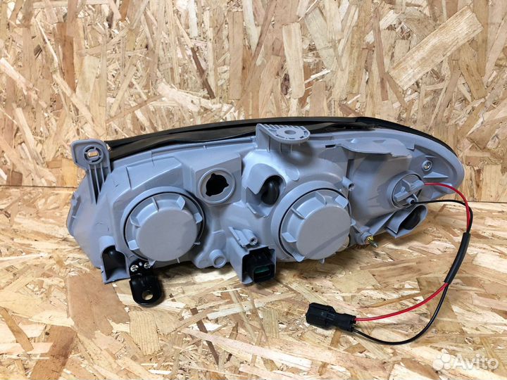 Фара kia spectra правая