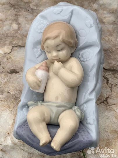 Фарфоровая статуэтка Nao By Lladro