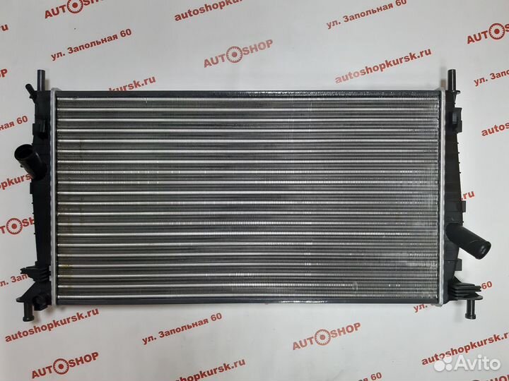 Радиатор охлаждения Мазда mazda Форд Фокус Focus